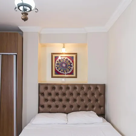 Sultan's 3*