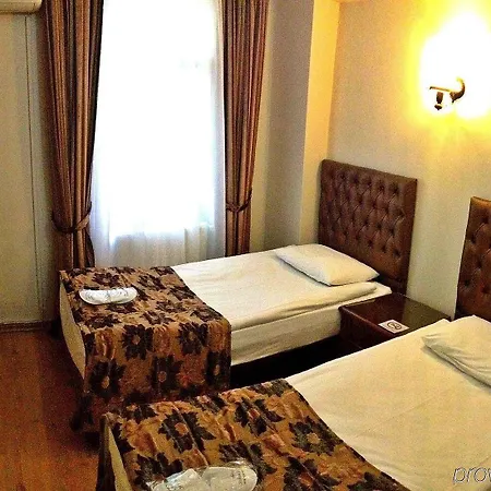 Sultan's 3*